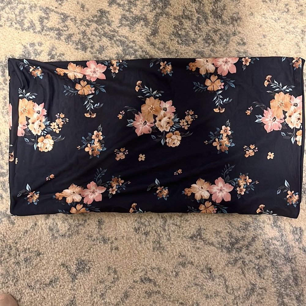 Floral Infinity Scarf - Picture 3 of 4